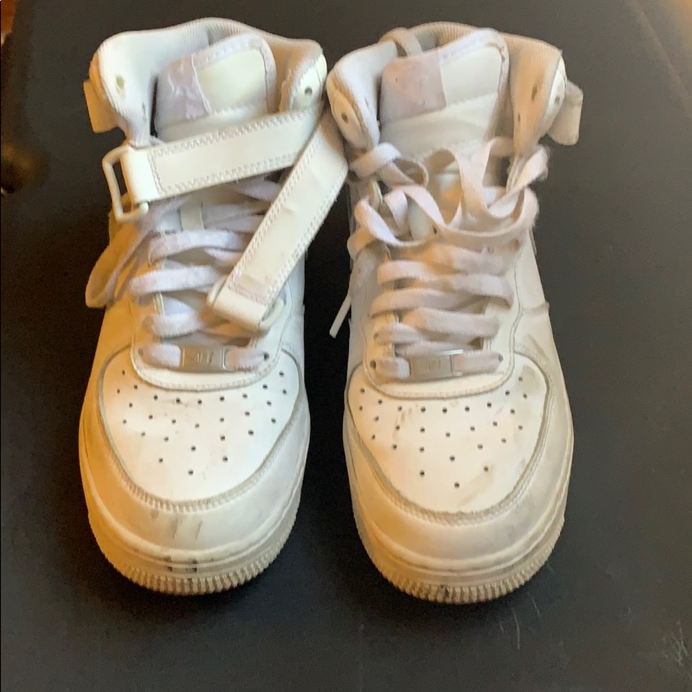 Size 6.5y Nike Airforce 1